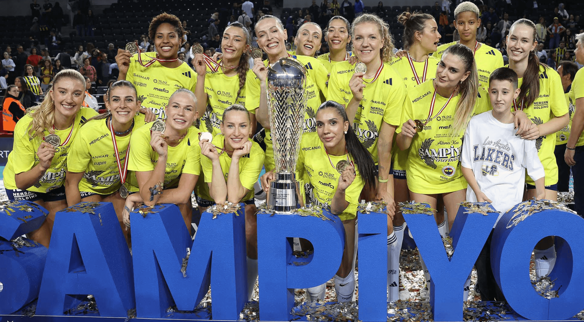 fenerbahce-kadin-voleybol-sampiyon